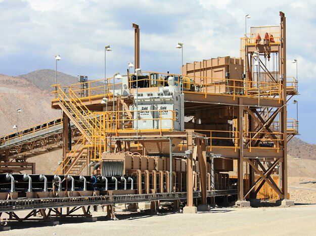Farr Gold Series dust collector operating at a conveyor transfer station